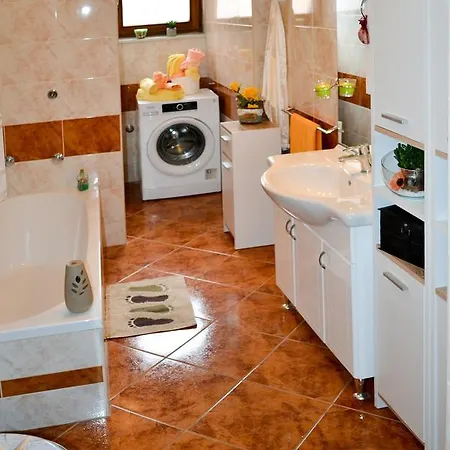 Haus Endi 256s * Pula